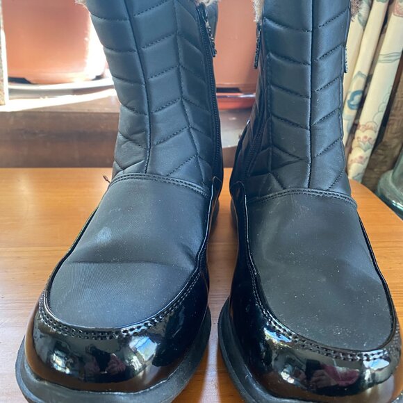 TOTES WATERPROOF LINED, SIDE-ZIP BOOTS SZ 9 - Picture 2 of 8